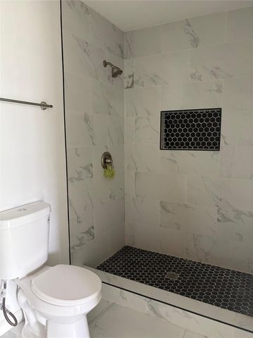 4702 Majestic Street, Houston, TX 77026