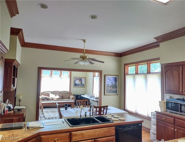 1185 Sand Run Road, Cuyahoga Falls, OH 44313