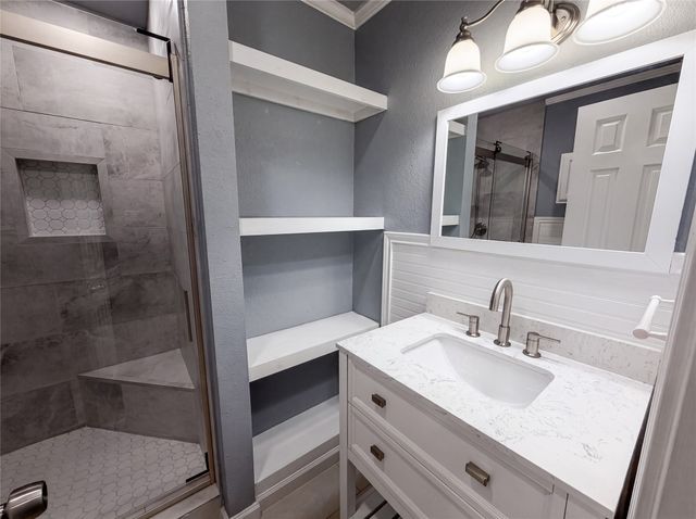 400 Causeway View, Seven Points, TX 75143