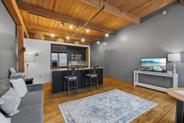 448 W Nationwide Boulevard, 404, Columbus, OH 43215