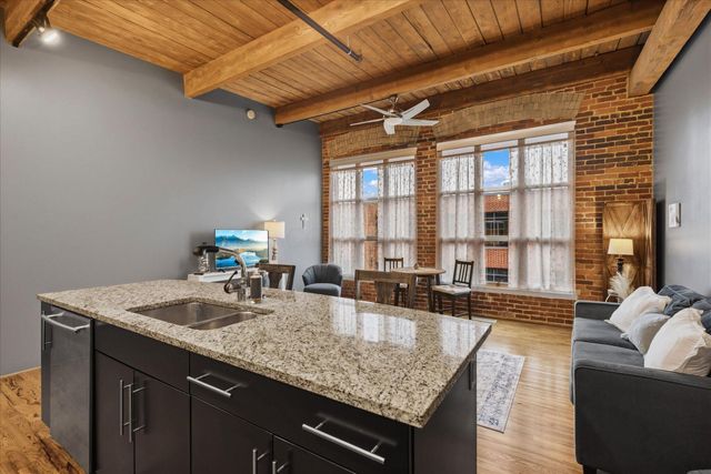 448 W Nationwide Boulevard, 404, Columbus, OH 43215