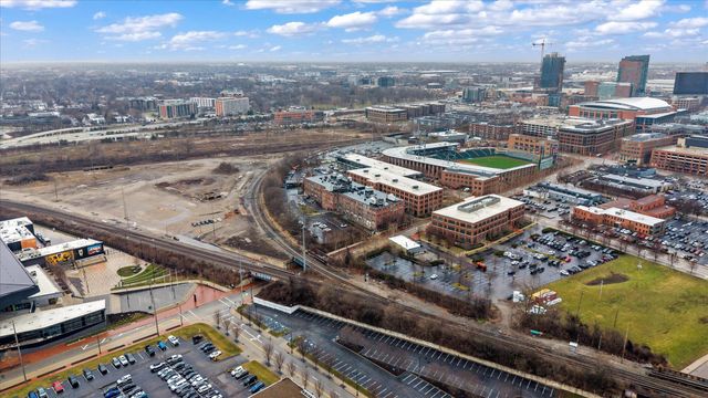 448 W Nationwide Boulevard, 404, Columbus, OH 43215