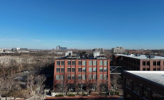 448 W Nationwide Boulevard, 404, Columbus, OH 43215