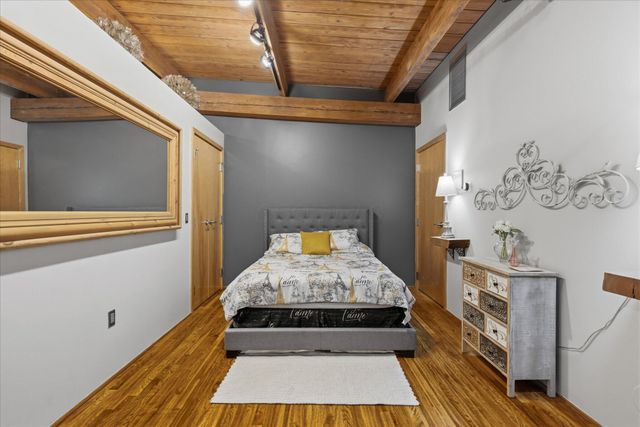 448 W Nationwide Boulevard, 404, Columbus, OH 43215