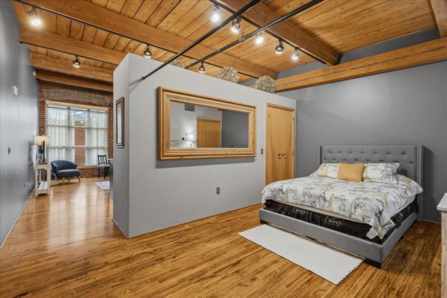 448 W Nationwide Boulevard, 404, Columbus, OH 43215