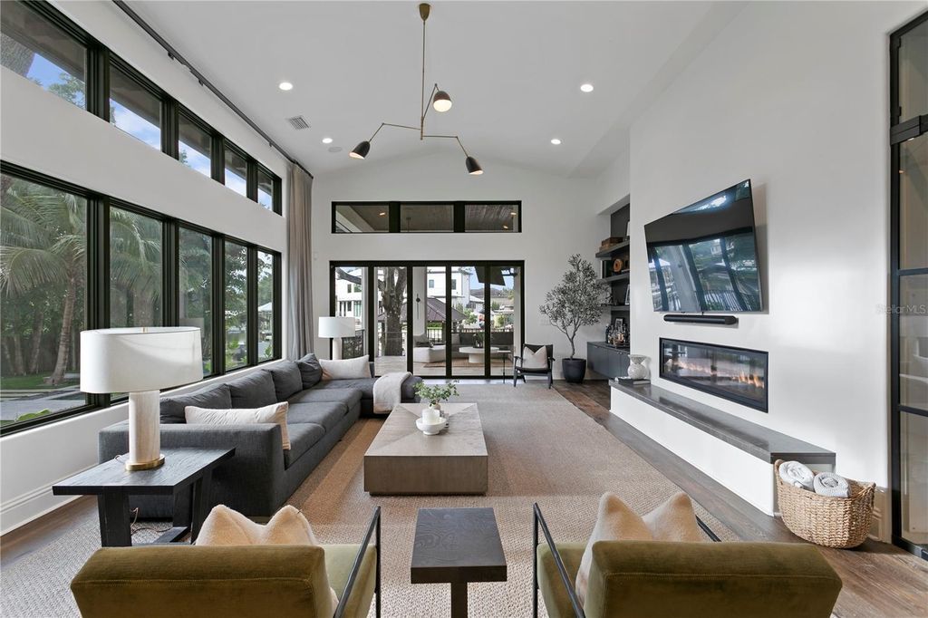 Image 20 of property listing at 603 MARMORA AVENUE, Tampa, FL 33606