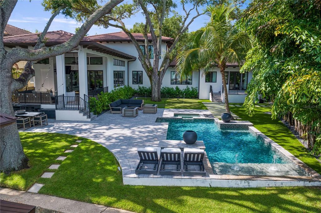 Image 36 of property listing at 603 MARMORA AVENUE, Tampa, FL 33606