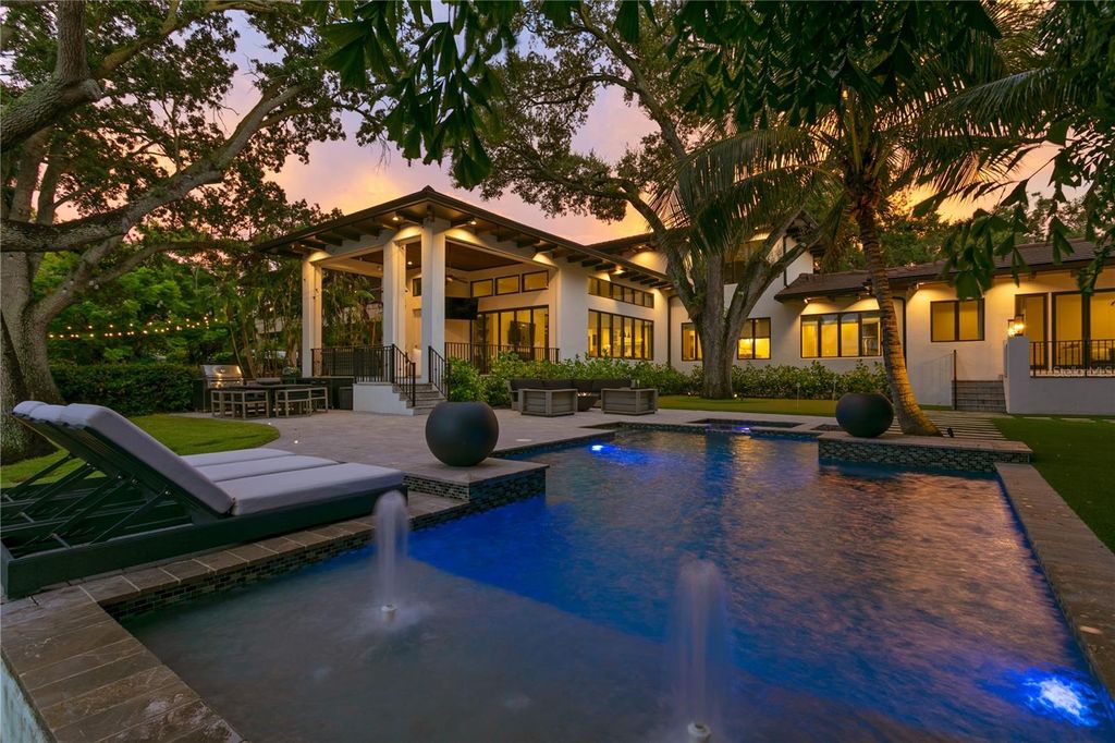 Image 40 of property listing at 603 MARMORA AVENUE, Tampa, FL 33606