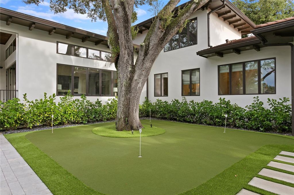 Image 9 of property listing at 603 MARMORA AVENUE, Tampa, FL 33606