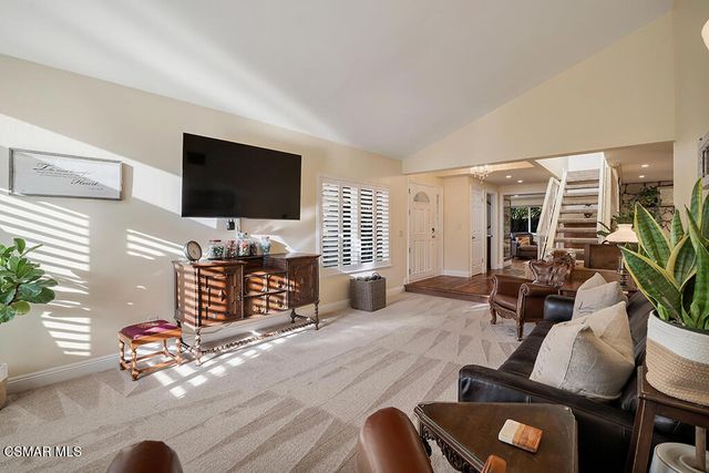 628 Martinique Place, Newbury Park, CA 91320