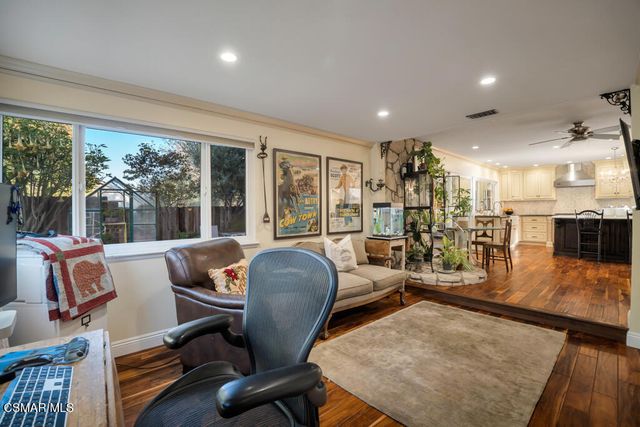 628 Martinique Place, Newbury Park, CA 91320
