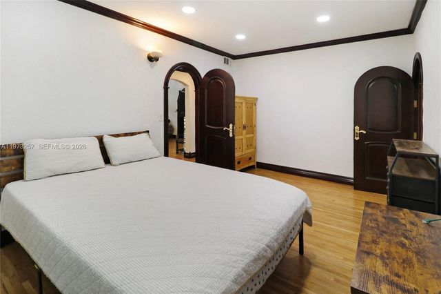 550 Quail Ave, Miami Springs, FL 33166