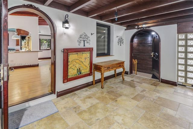 550 Quail Ave, Miami Springs, FL 33166