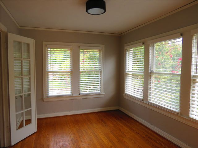 5944 Morningside Avenue, Dallas, TX 75206