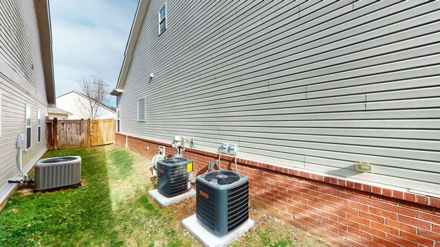 1062 Riverspring Dr, Nashville, TN 37221