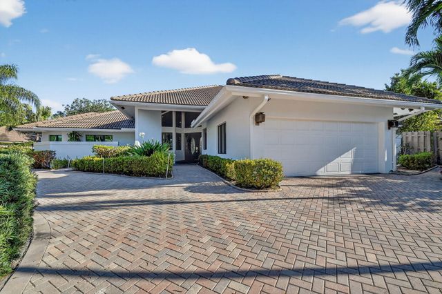 2410 Embassy Drive, West Palm Beach, FL 33401