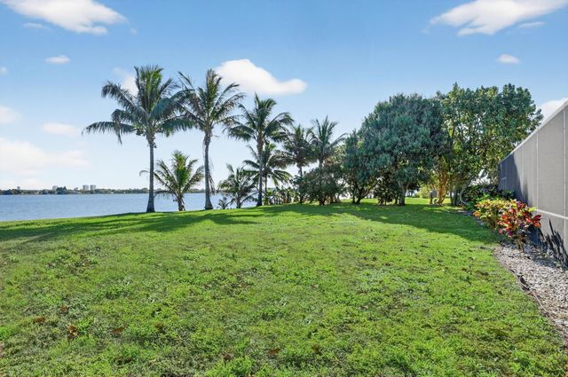 2410 Embassy Drive, West Palm Beach, FL 33401