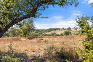 2058 Legacy Hills DR, Johnson City, TX 78636