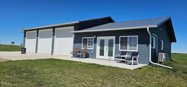 3558 Lakeshore Road, Medina, ND 58467 property photo