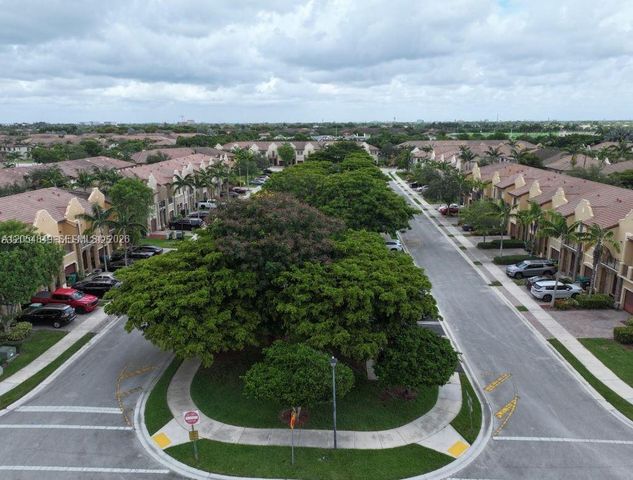 23477 SW 112th Pl, Homestead, FL 33032
