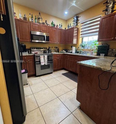 23477 SW 112th Pl, Homestead, FL 33032