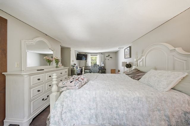 73 Coventry Wood Rd, Bolton, MA 01740