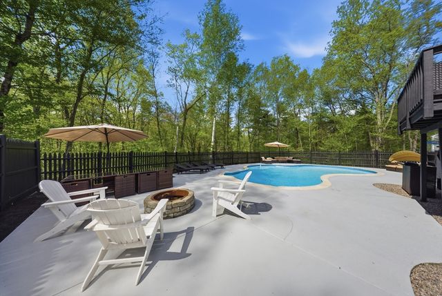 73 Coventry Wood Rd, Bolton, MA 01740