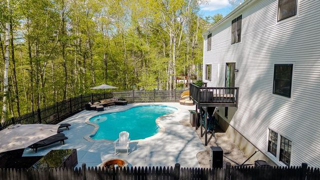 73 Coventry Wood Rd, Bolton, MA 01740
