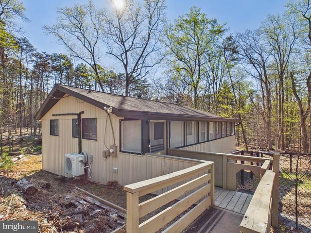 187 SHAWNEE TRL, Hedgesville, WV 25427