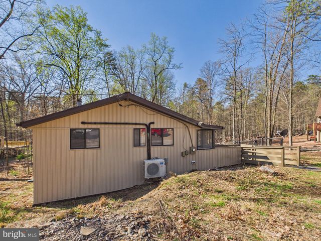 187 SHAWNEE TRL, Hedgesville, WV 25427