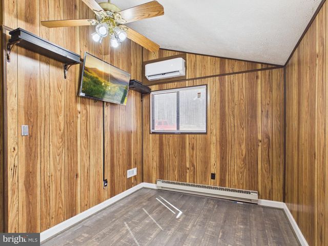 187 SHAWNEE TRL, Hedgesville, WV 25427