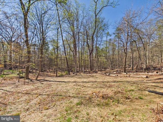 187 SHAWNEE TRL, Hedgesville, WV 25427