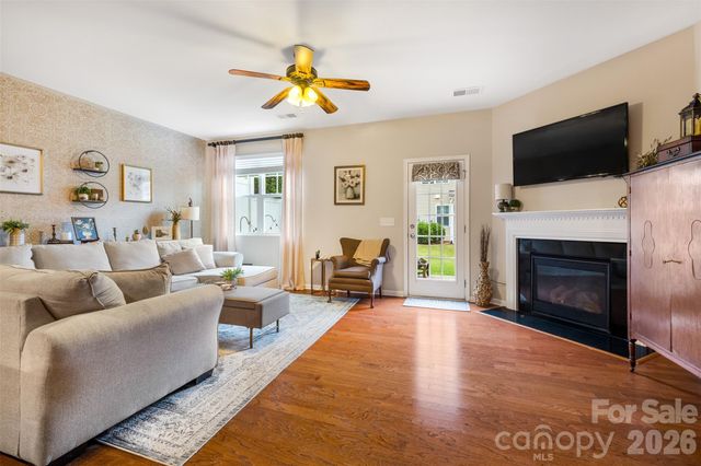 7044 Woodsbay Lane, Rock Hill, SC 29732