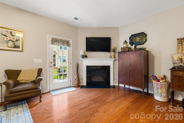 7044 Woodsbay Lane, Rock Hill, SC 29732