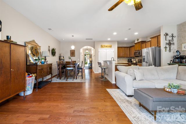 7044 Woodsbay Lane, Rock Hill, SC 29732