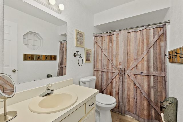 589 CLAIRMONT LANE, South Daytona, FL 32119