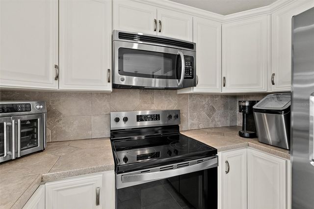 589 CLAIRMONT LANE, South Daytona, FL 32119