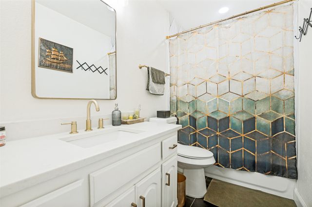 3323 Dasher Street, Lancaster, TX 75146