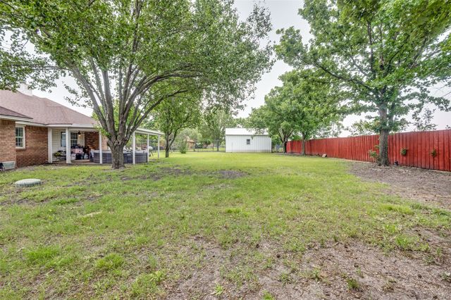 3323 Dasher Street, Lancaster, TX 75146