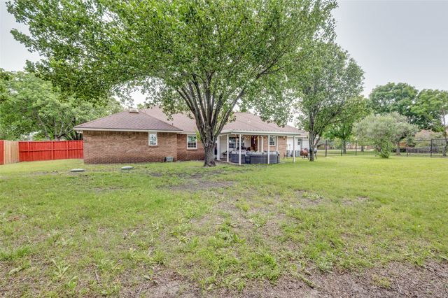 3323 Dasher Street, Lancaster, TX 75146