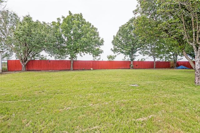 3323 Dasher Street, Lancaster, TX 75146
