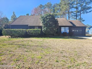 111 Cherrywood Court, Jacksonville, NC 28546