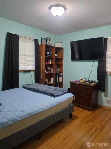 324 Evans Avenue, Piscataway, NJ 08854