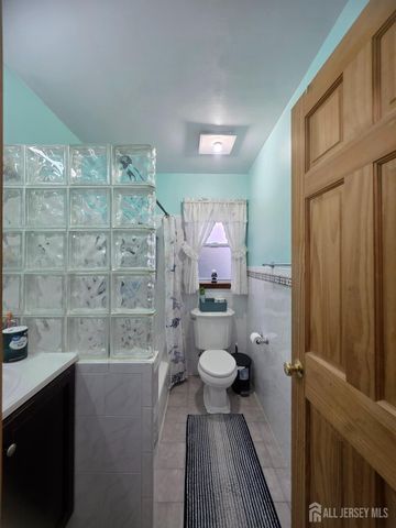 324 Evans Avenue, Piscataway, NJ 08854