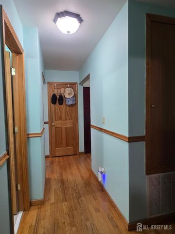324 Evans Avenue, Piscataway, NJ 08854