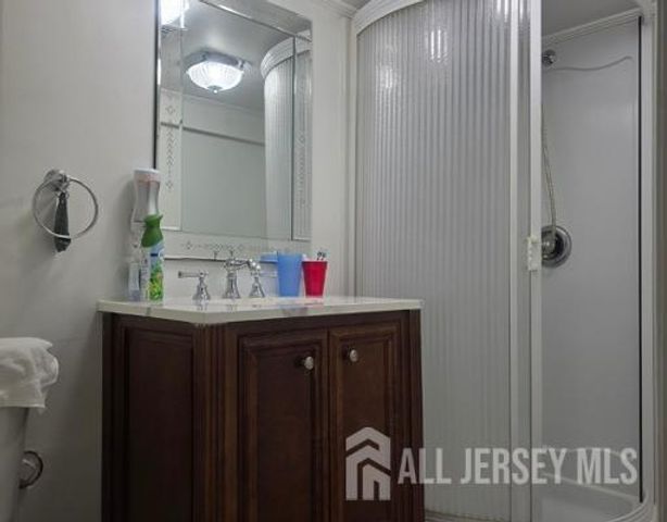 324 Evans Avenue, Piscataway, NJ 08854