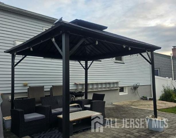 324 Evans Avenue, Piscataway, NJ 08854