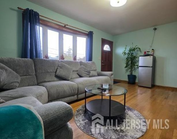 324 Evans Avenue, Piscataway, NJ 08854