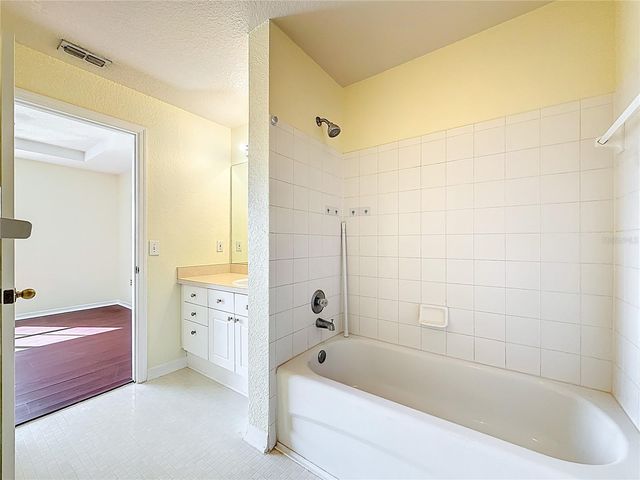 18001 RICHMOND PLACE DRIVE 1233, Tampa, FL 33647