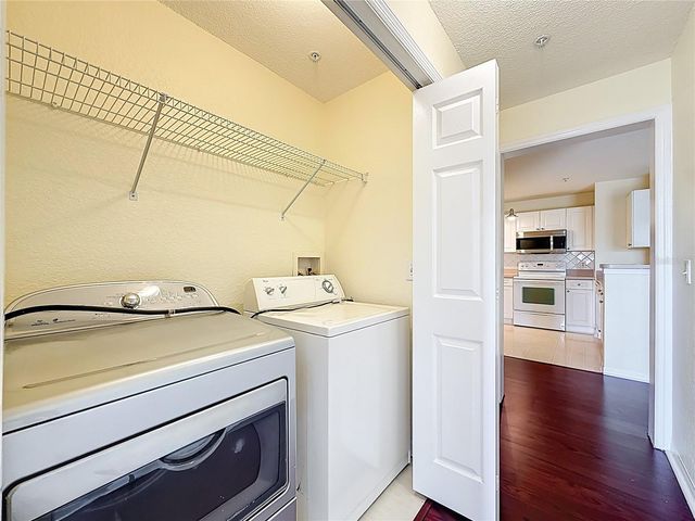 18001 RICHMOND PLACE DRIVE 1233, Tampa, FL 33647